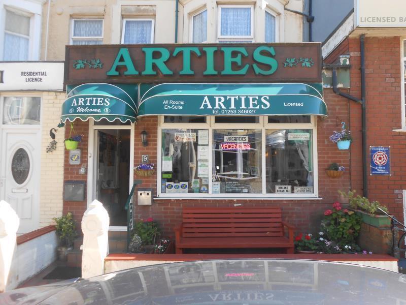 Arties Hotel Blackpool Exterior foto